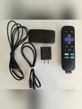 Roku Streaming Device w/ Remote Adapter Power Cords Complete Set-up
